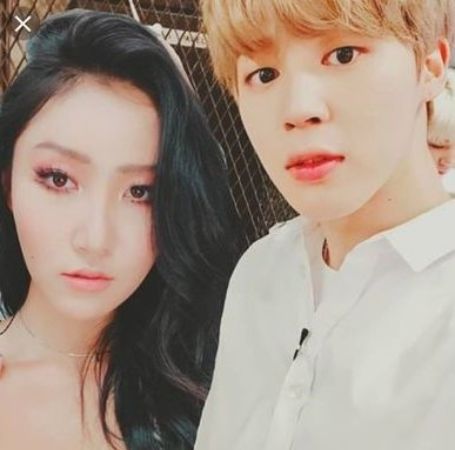 Hwasa was rumored of dating BTS' Jimin.